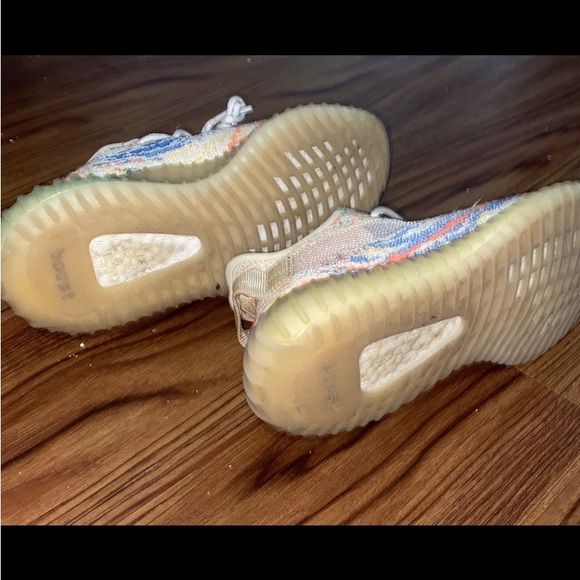 Yezzy - Picture 4 of 4